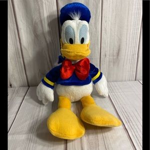 Disney Store Donald Duck 19” Plush